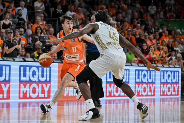 还将吸引更 还将吸引更