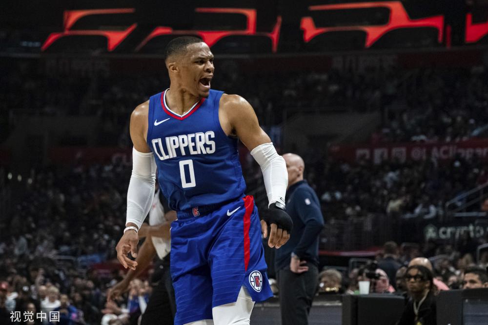 陷入更深的 陷入更深的