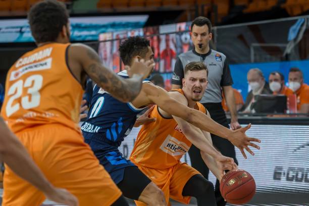 与限制禁区 与限制禁区